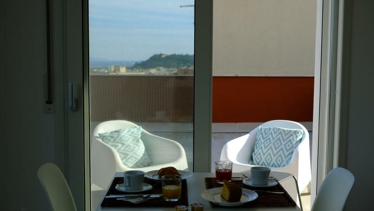 Quarantacinque Ospitalita Hotel Cagliari Bagian luar foto