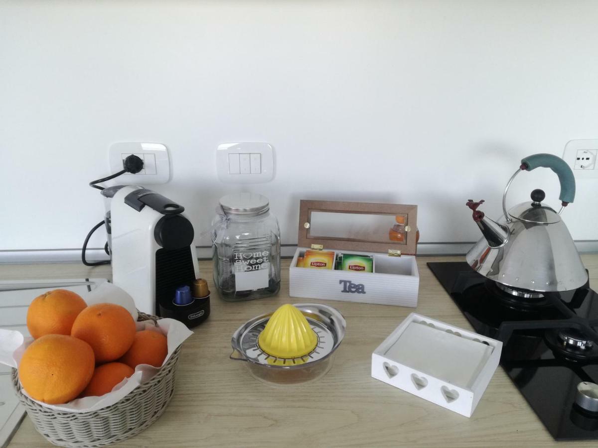 Quarantacinque Ospitalita Hotel Cagliari Bagian luar foto