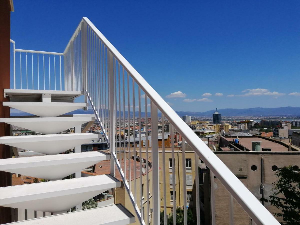 Quarantacinque Ospitalita Hotel Cagliari Bagian luar foto